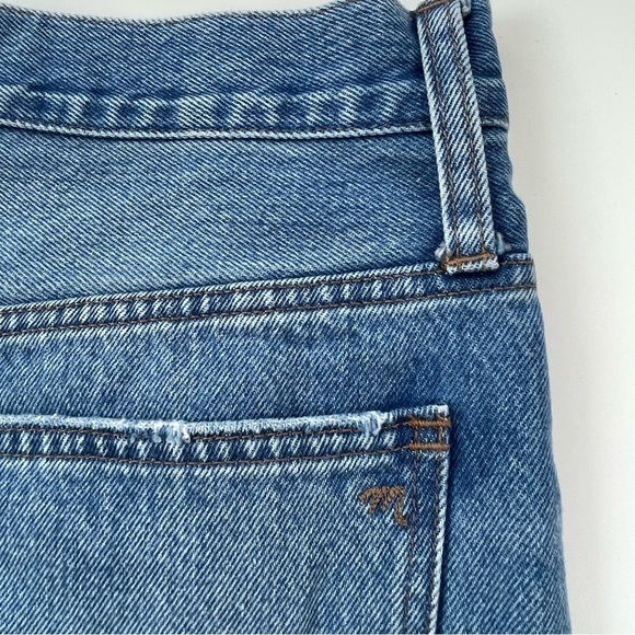 Madewell Women's Relaxed Denim Shorts in Homecrest Wash: Ripped Edition Size 30 - Picture 6 of 11